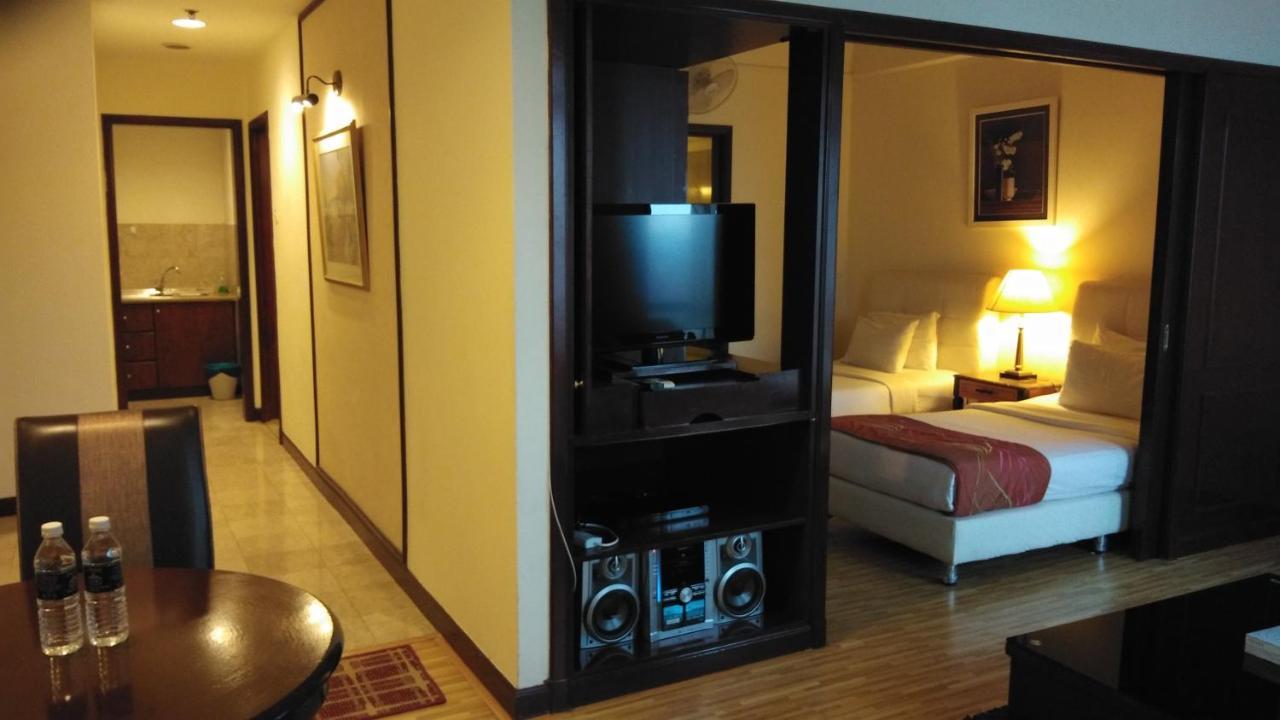 Times Square Service Apartment At Kuala Lumpur Exterior photo